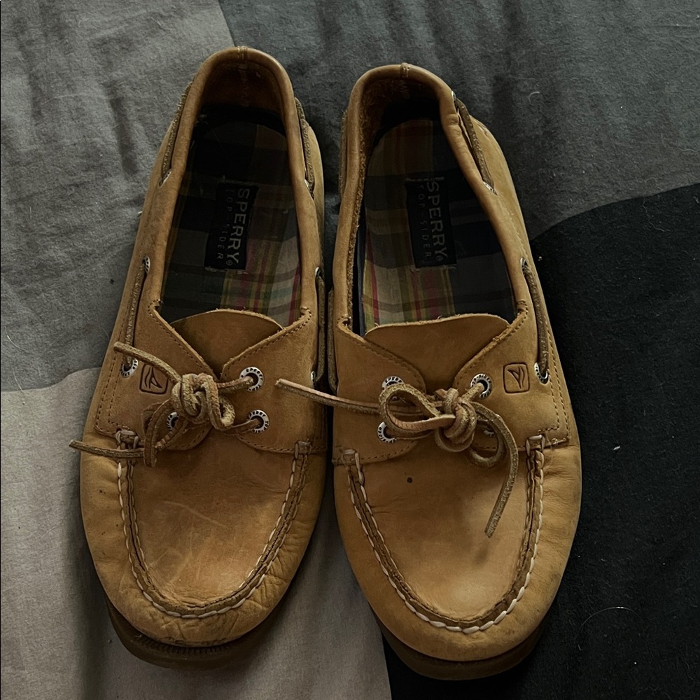 Sperry women’s Light Brown Boat Shoes